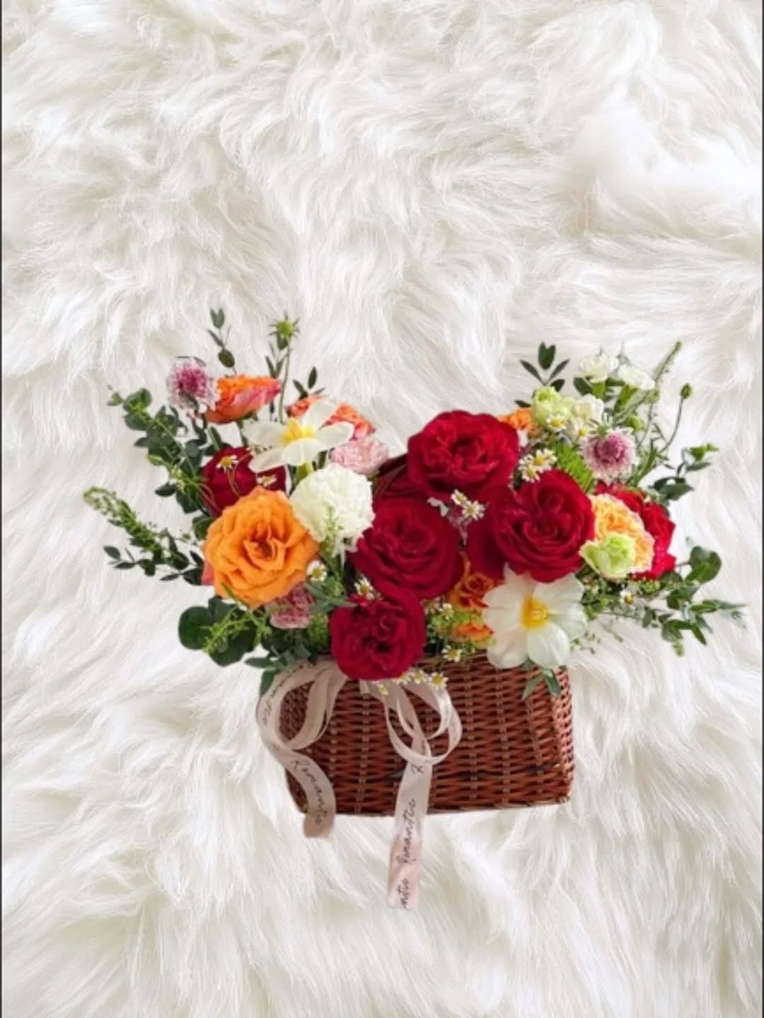 Keranjang Mawar Merah & Orange - Table Flower Khanaya Florist Medan